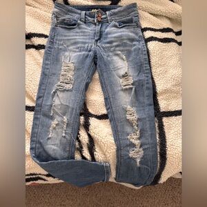Juniors Indigo Rein Size 5 jeans
Ripped skinny jeans